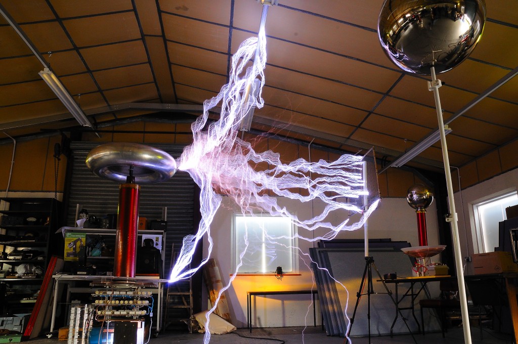 Hv Pictures - High Voltage Experiments